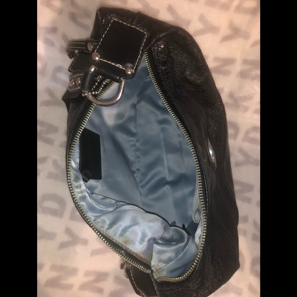 Patent leather coach bag in excellent conditions
